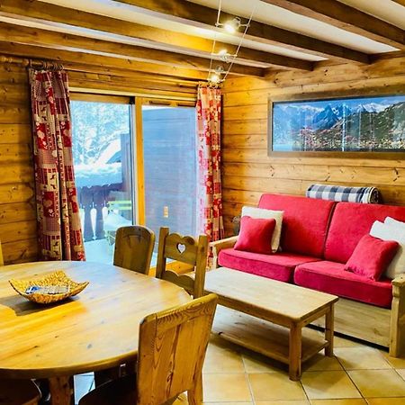 Mont Blanc View Apt In The Heart Of Chamonix ภายนอก รูปภาพ
