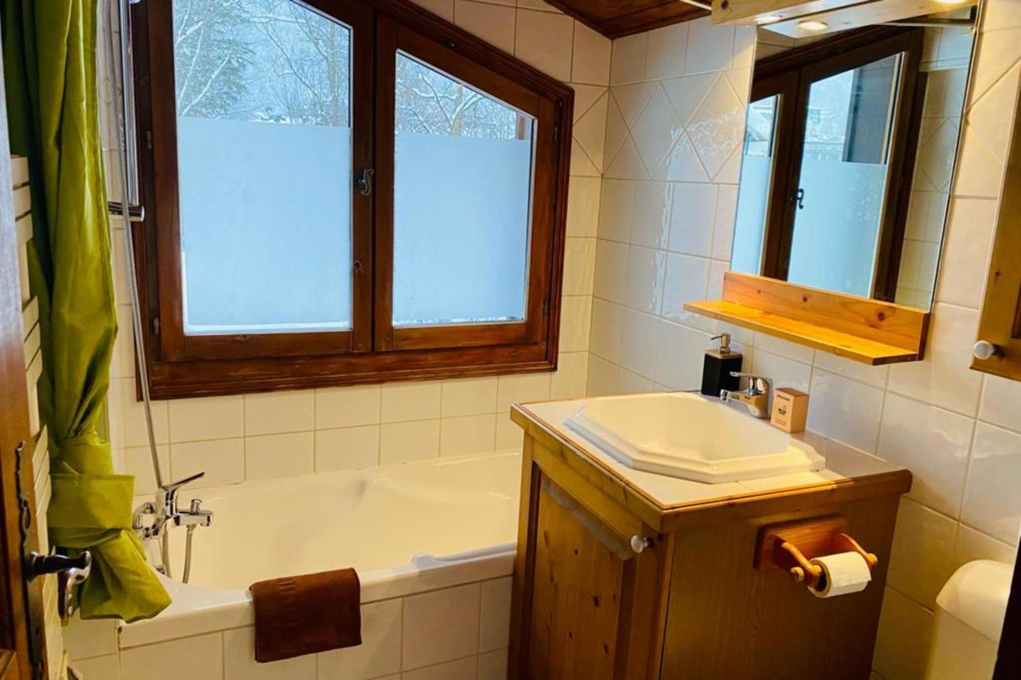Mont Blanc View Apt In The Heart Of Chamonix ภายนอก รูปภาพ